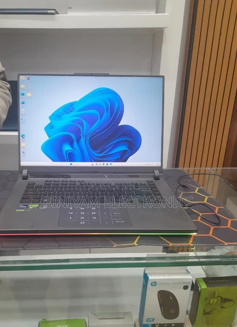 New Laptop Asus ROG Strix G16 G614 16GB Intel Core i9 SSD 1T