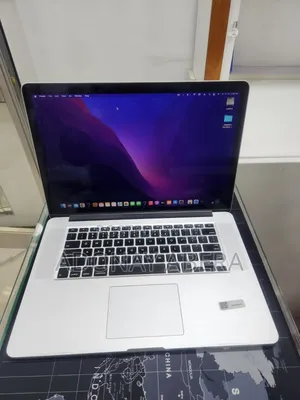 New Laptop Apple MacBook 16GB Intel Core i7 SSD 256GB