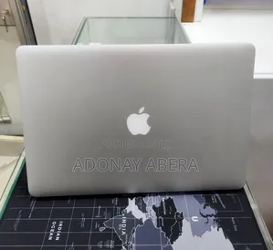 New Laptop Apple MacBook 16GB Intel Core i7 SSD 256GB