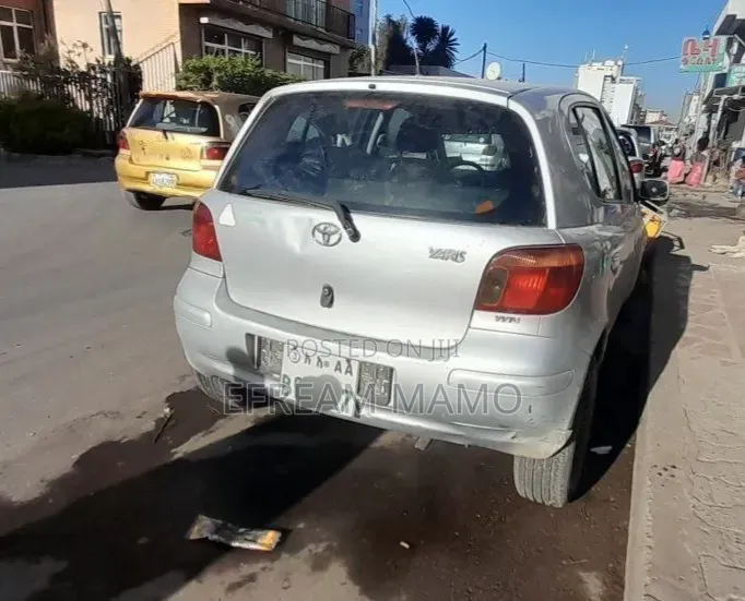 Toyota Yaris 2003 Silver