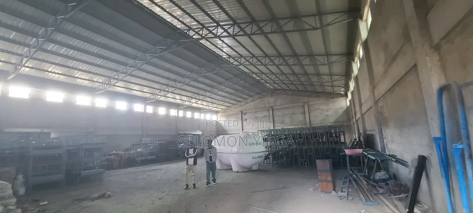 የሚከራይ መጋዘን 800ካሬ ሜትር ዘመናዉ ቢሮ አለዉ