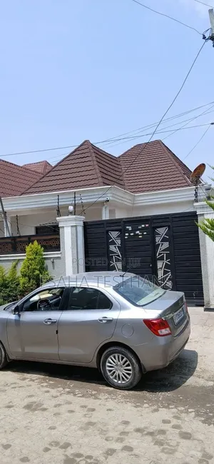 3bdrm Villa in Villa, Bole for rent