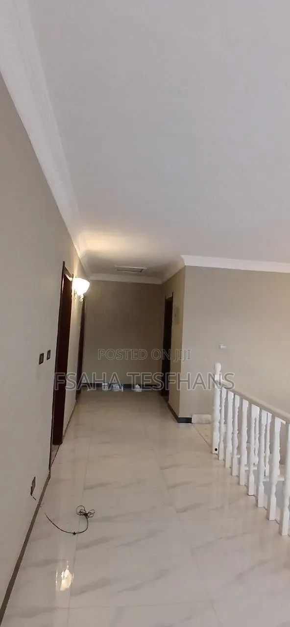 5bdrm House in G+2, Bole for rent