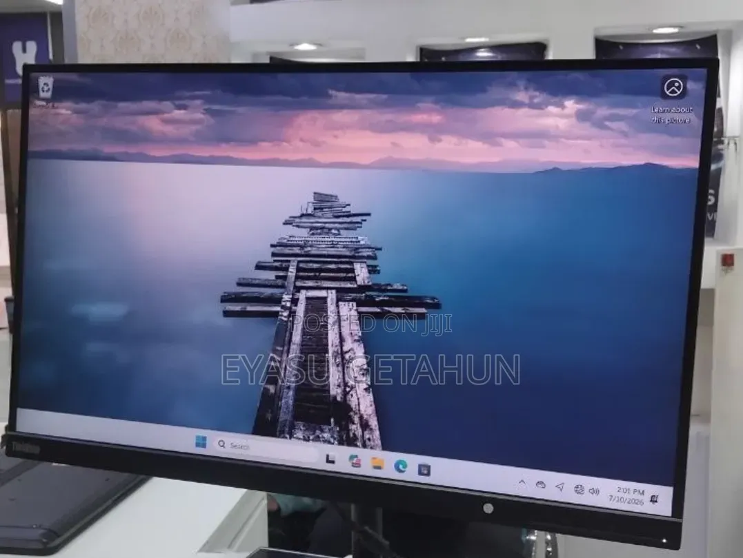 1brand New Lenovo 27" Inch Frameless Monitor 2022/23