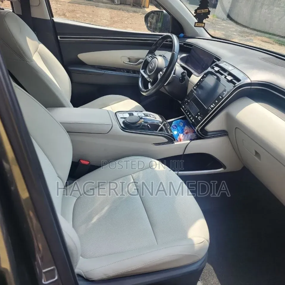 Hyundai Tucson 2023 Gray