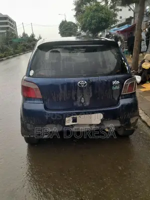 Toyota Yaris 2001 Blue
