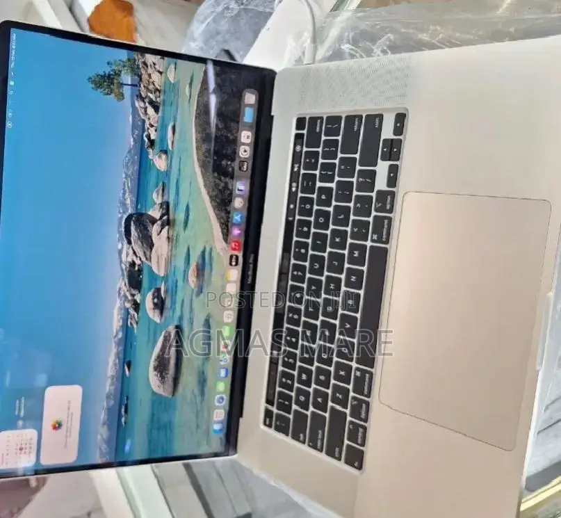 New Laptop Apple MacBook Pro 2019 32GB Intel Core i9 SSD 1T