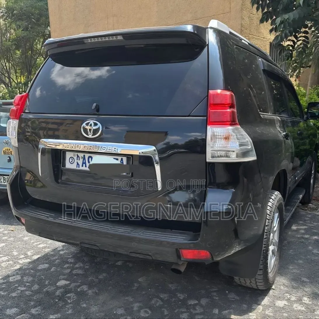Toyota Land Cruiser Prado 2013 Black