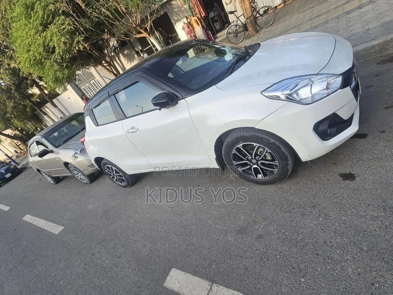 Suzuki Swift 2022 White
