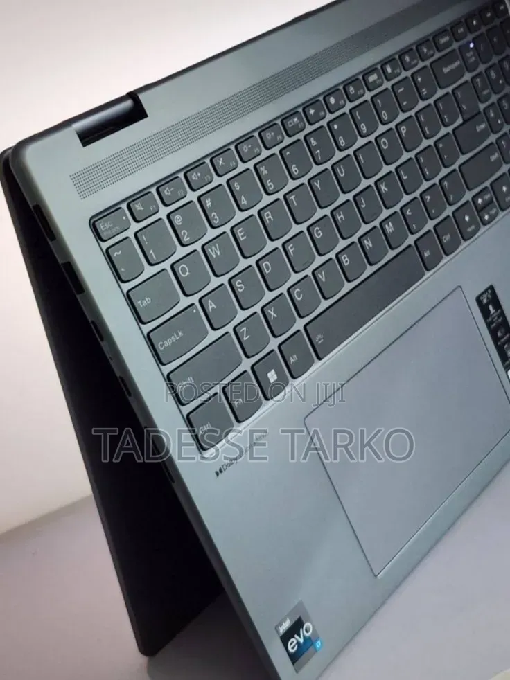 New Laptop Lenovo Yoga 7i 16GB Intel Core i7 SSD 512GB