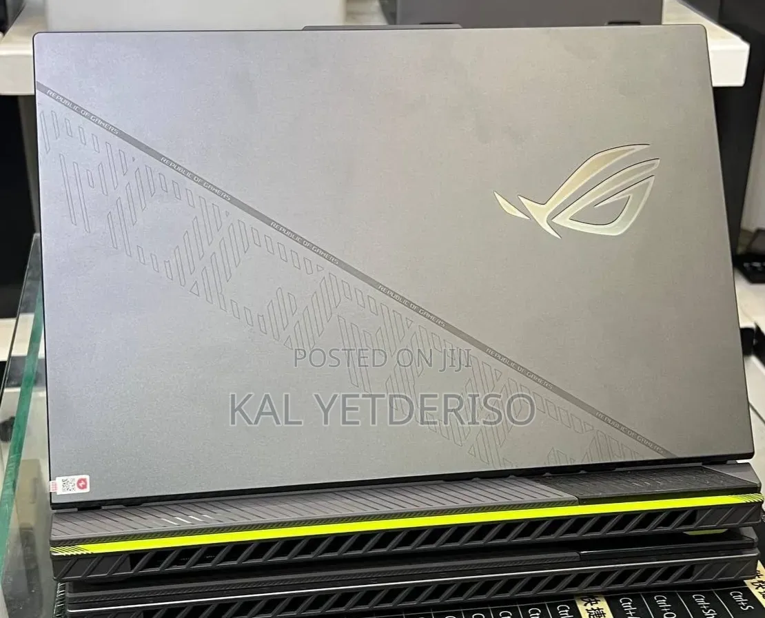 New Laptop Dell XPS 15 16GB Intel Core i9 SSD 1T