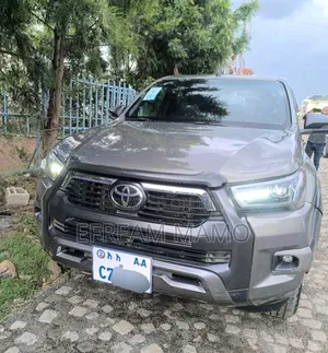 Toyota Hilux 2014