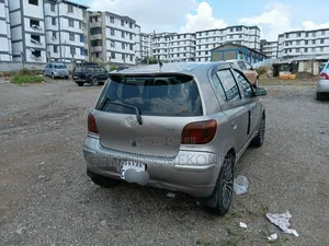 Toyota Yaris 2004