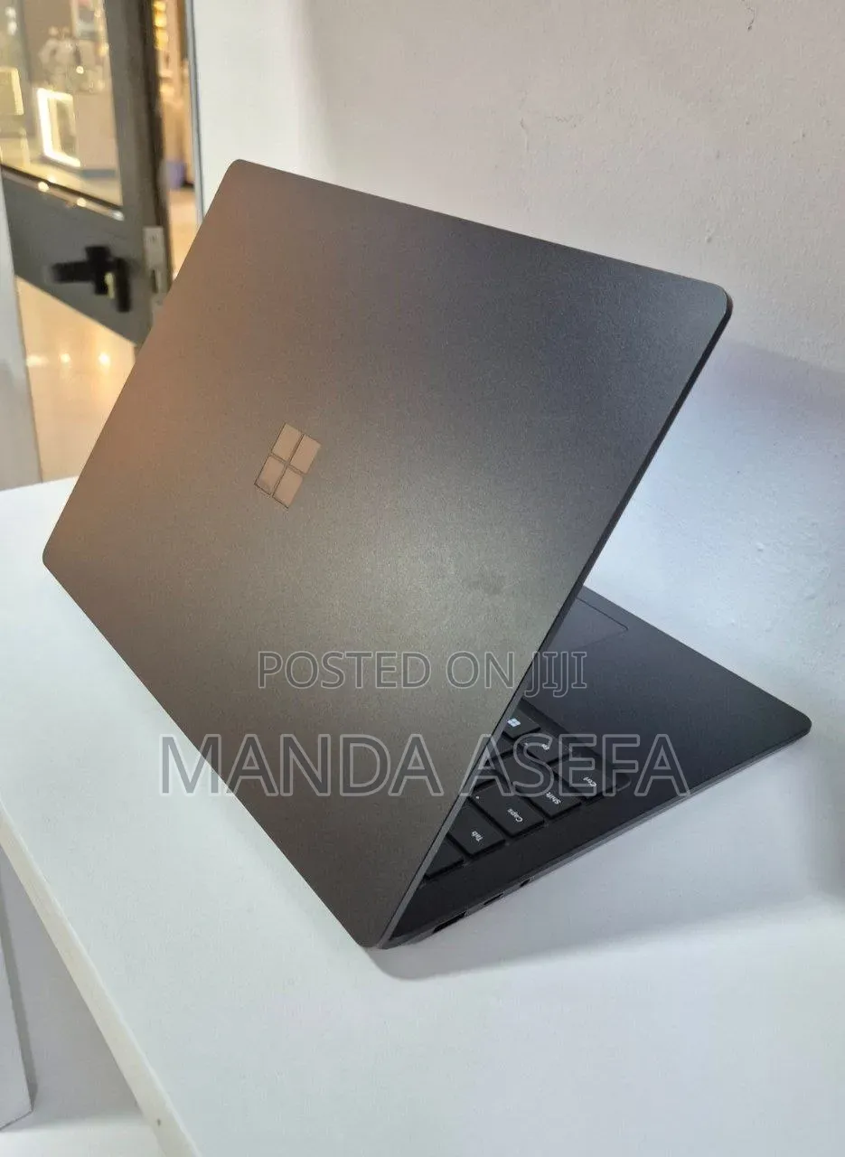 New Laptop Microsoft Surface Laptop 5 16GB Intel Core i7 SSD 512GB