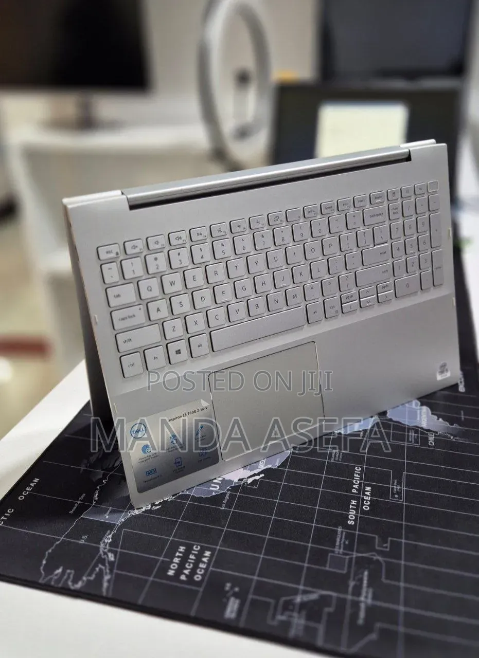 New Laptop Dell Inspiron 15 8GB Intel Core i5 SSD 256GB