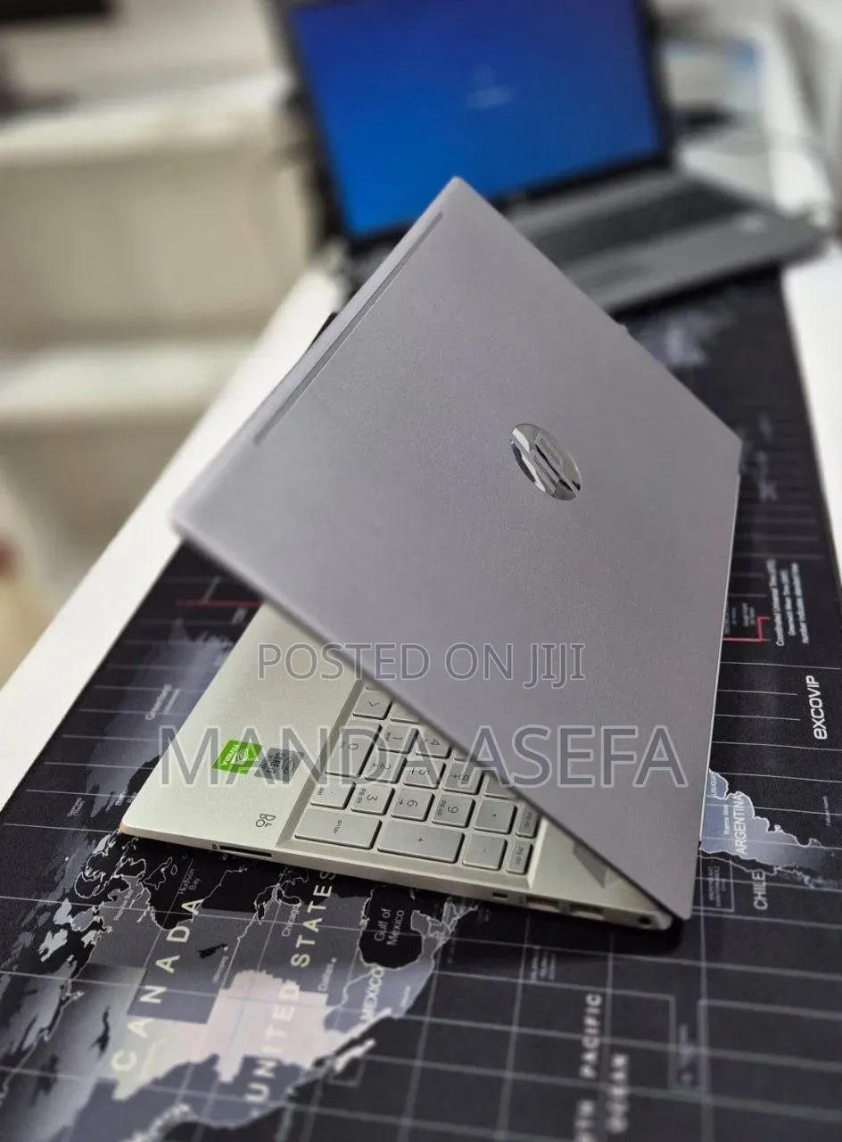 New Laptop HP Pavilion 14 8GB Intel Core i5 SSD 512GB