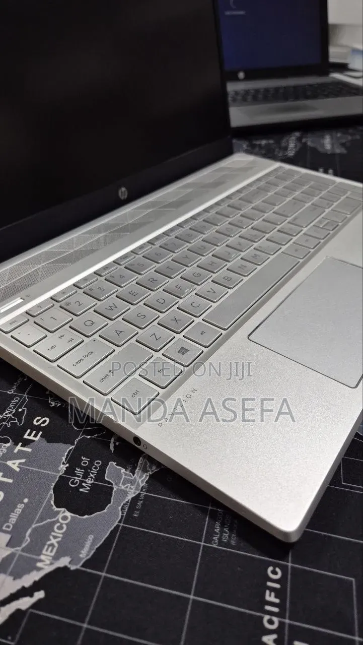 New Laptop HP Pavilion 14 8GB Intel Core i5 SSD 512GB