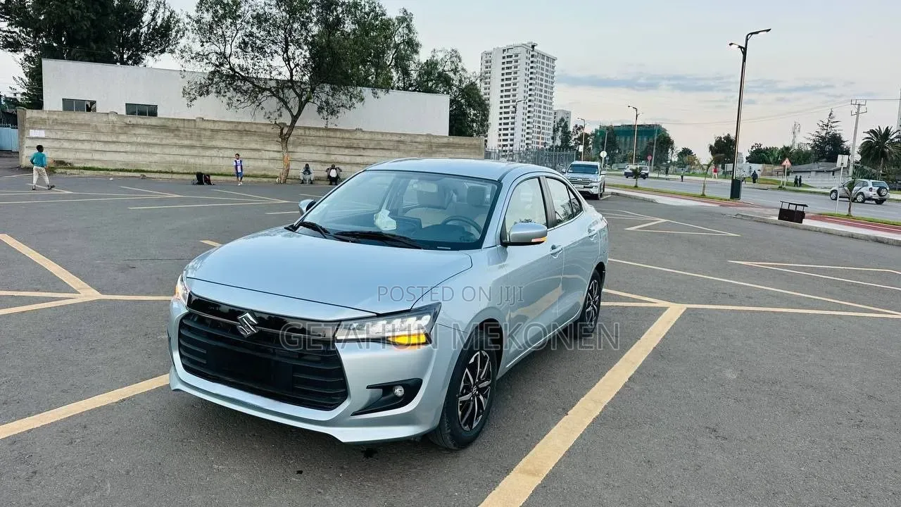 Suzuki Dzire 2025 Silver