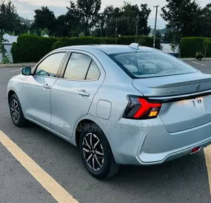 Suzuki Dzire 2025 Silver