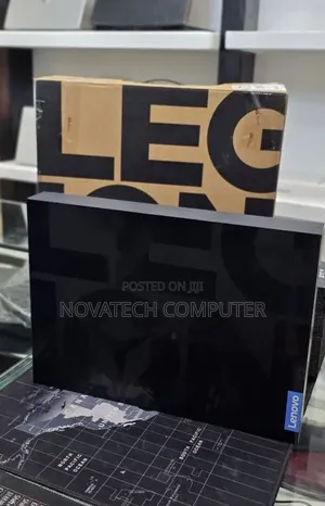 Laptop Lenovo Legion 9 32GB AMD Ryzen 9 SSD 1T