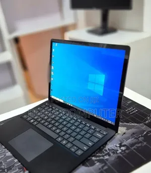 New Laptop Microsoft Surface 16GB Intel Core i7 SSD 512GB