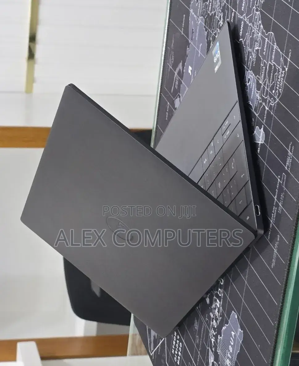 New Laptop Dell XPS 13 16GB Intel Core i7 SSD 512GB
