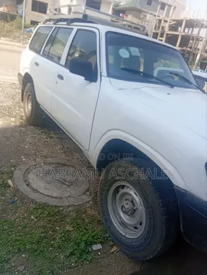 Nissan Patrol 2004 White