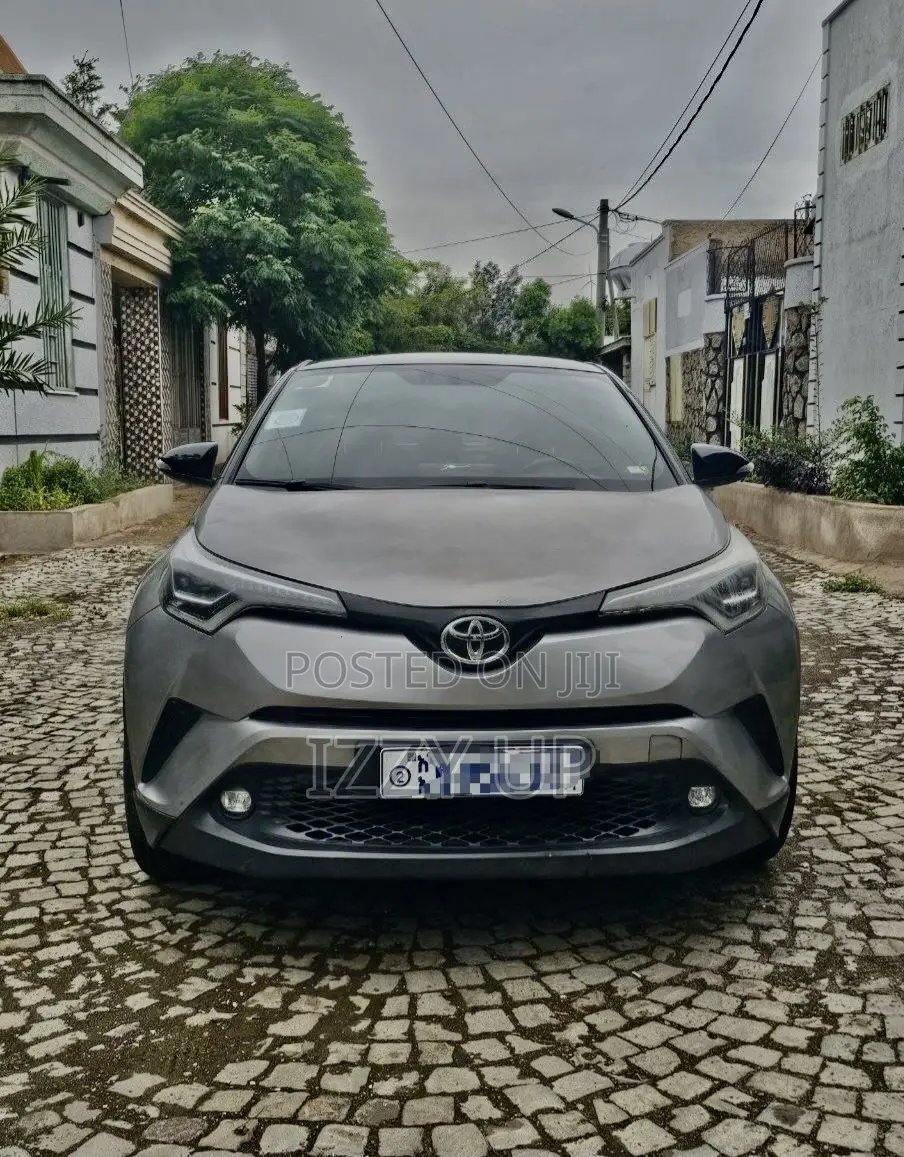 Toyota C-HR 2020 Silver