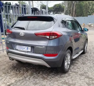 Hyundai Tucson 2017 Gray