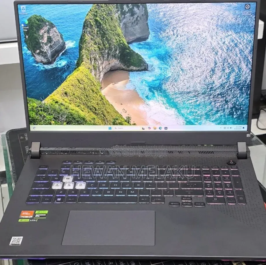 New Laptop Asus ROG Strix G17 16GB AMD Ryzen 9 SSD 1T