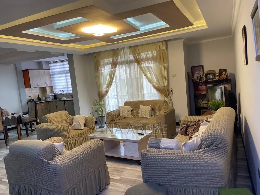 4bdrm House in Akaky Kaliti for sale