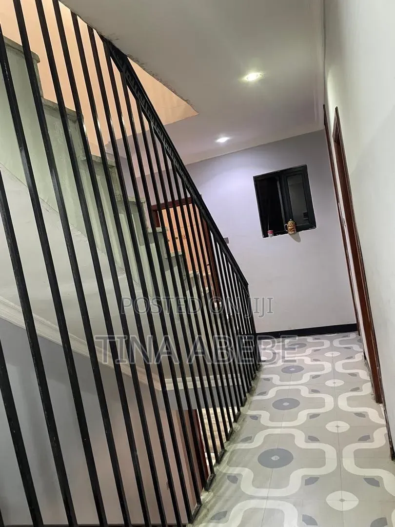 4bdrm House in Akaky Kaliti for sale