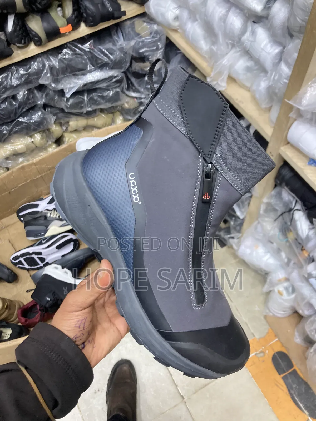 Uaxx Front-Zip Waterproof Mid Boots: