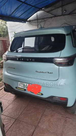 Car 2022 Blue