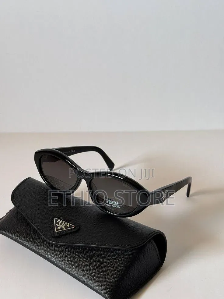 Prada Sunglass in Black