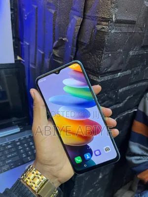 Tecno Spark 8 64 GB