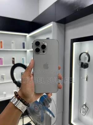 New Apple iPhone 15 Pro Max 256 GB