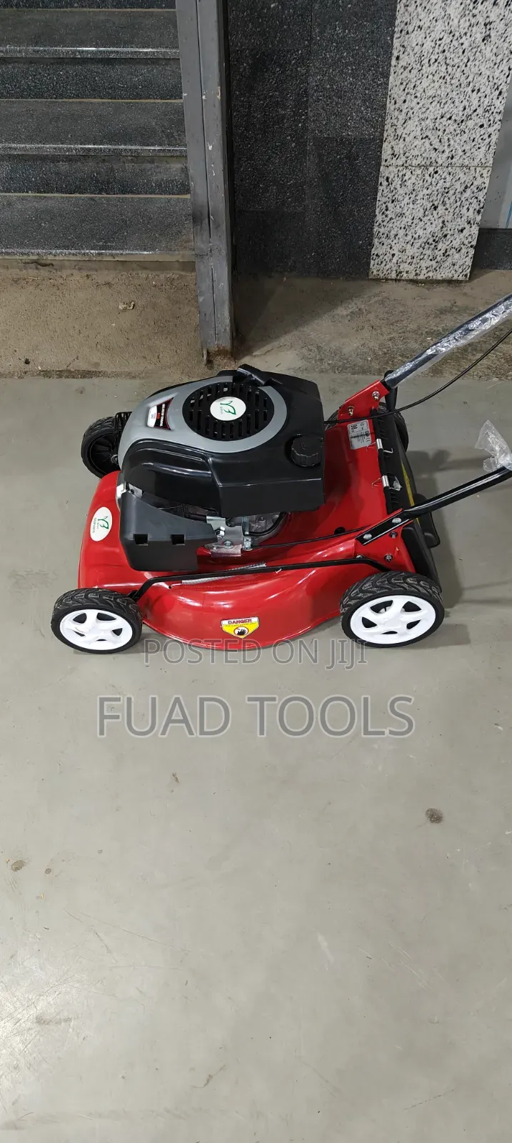 Gasoline Lawen Mower Grass Cutter