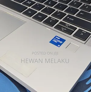 New Laptop HP EliteBook 1040 G8 16GB Intel Core i5 SSD 512GB