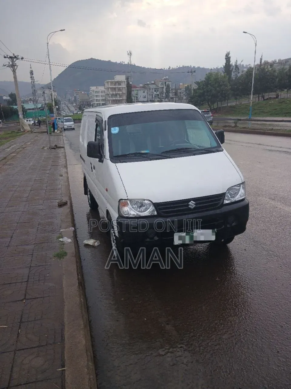 Suzuki Eeco 2024 White