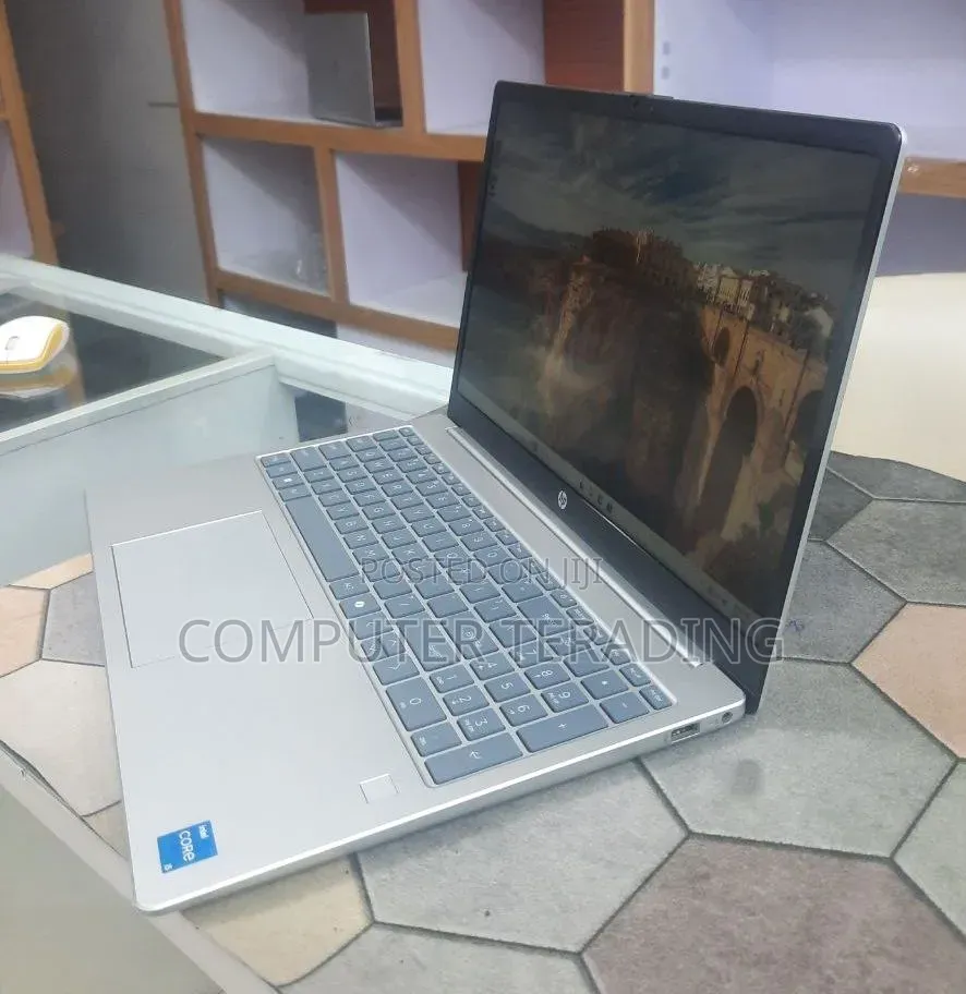 New Laptop HP Stream Notebook 16GB Intel Core i5 SSD 512GB