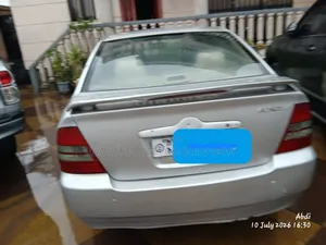 Toyota Corolla 2003 Off white