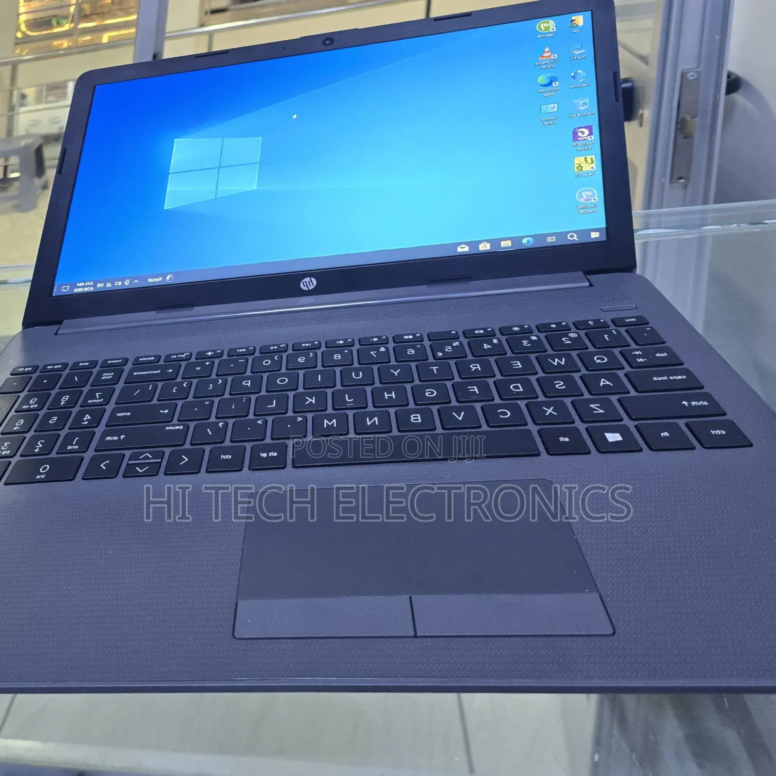 New Laptop HP Stream Notebook 8GB Intel Core i7 HDD 1T