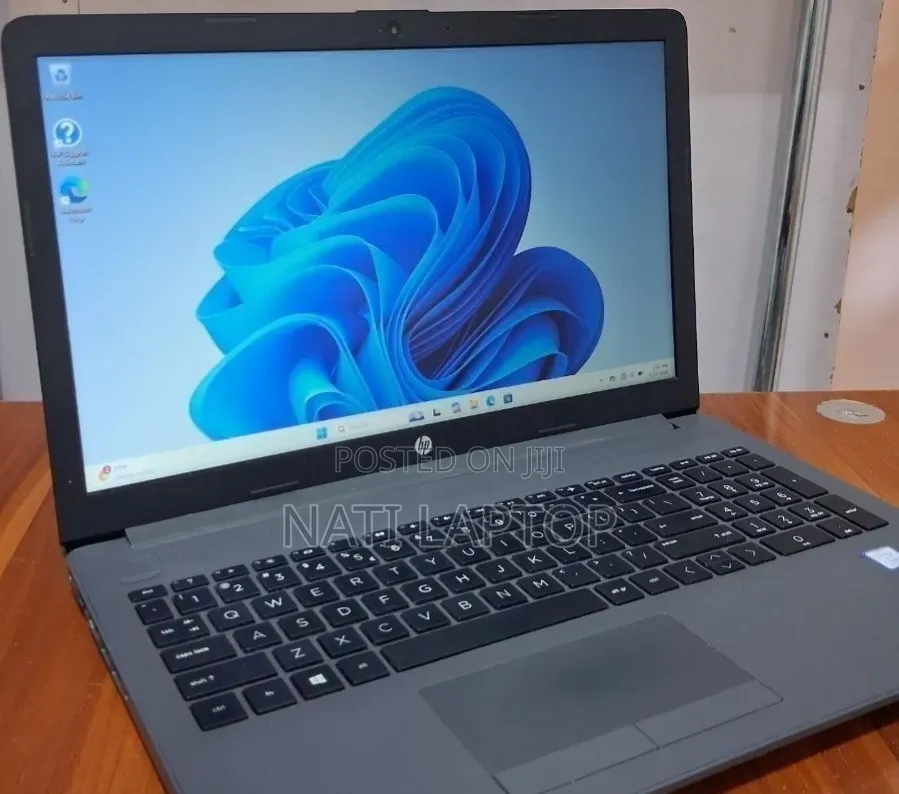New Laptop HP Stream Notebook 8GB Intel Core i7 SSD 256GB