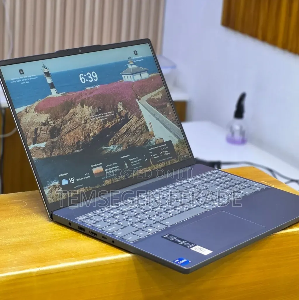 New Laptop Lenovo Ideapad 3 16GB Intel Core i7 SSD 512GB