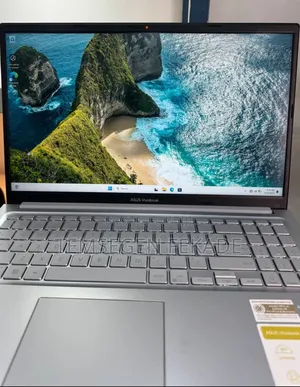 New Laptop Asus VivoBook 15 X505BA 16GB AMD Ryzen 7 SSD 512GB