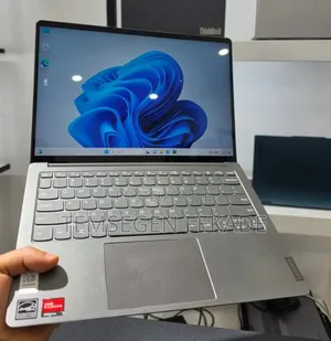 New Laptop Lenovo Ideapad 3 16GB AMD Ryzen 7 SSD 512GB