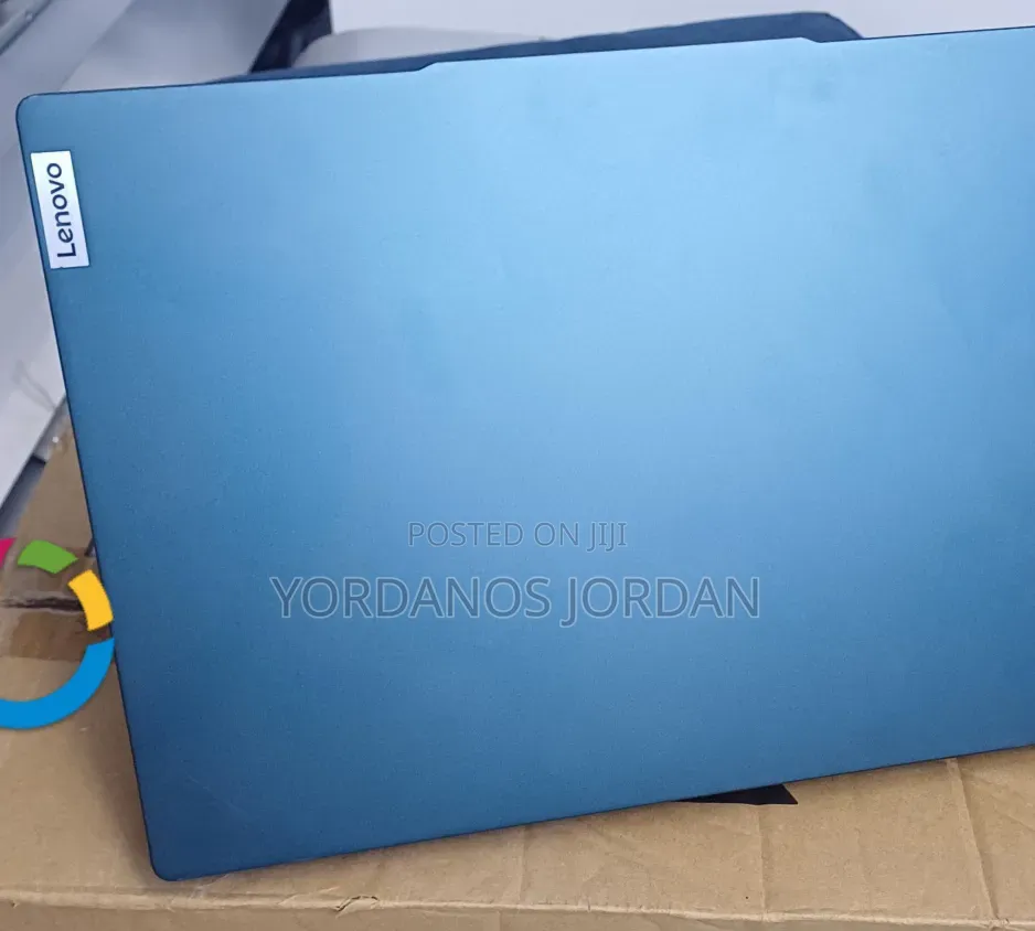 New Laptop Lenovo Yoga 700 16GB AMD Ryzen 7 SSD 512GB