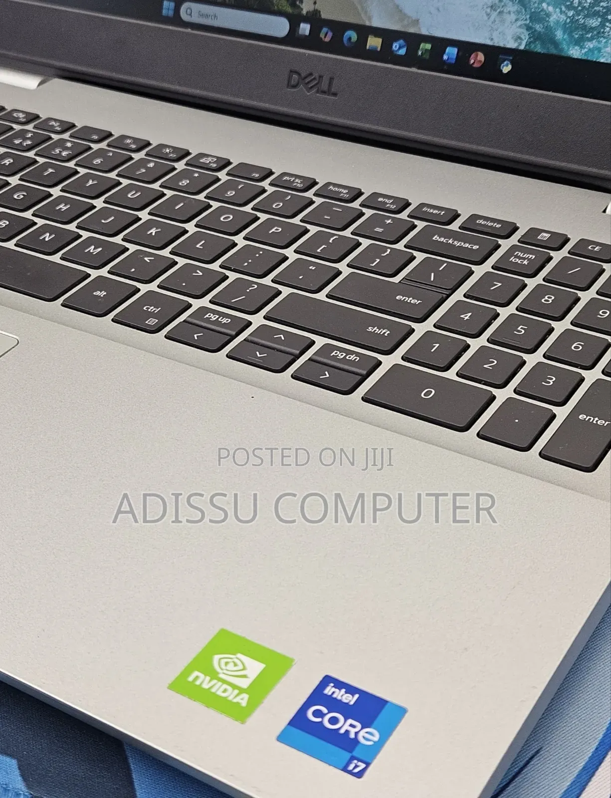 New Laptop Dell Inspiron 15 16GB Intel Core i7 SSD 512GB