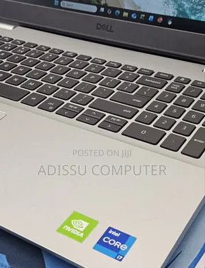 New Laptop Dell Inspiron 15 16GB Intel Core i7 SSD 512GB